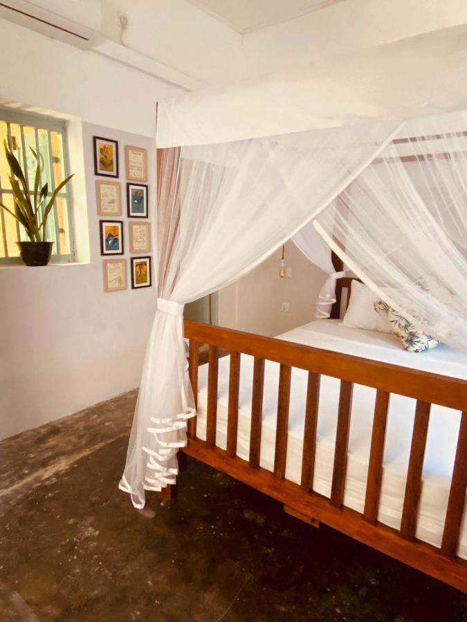 Bed and Breakfast Cafe Ceylon à Koggala Extérieur photo